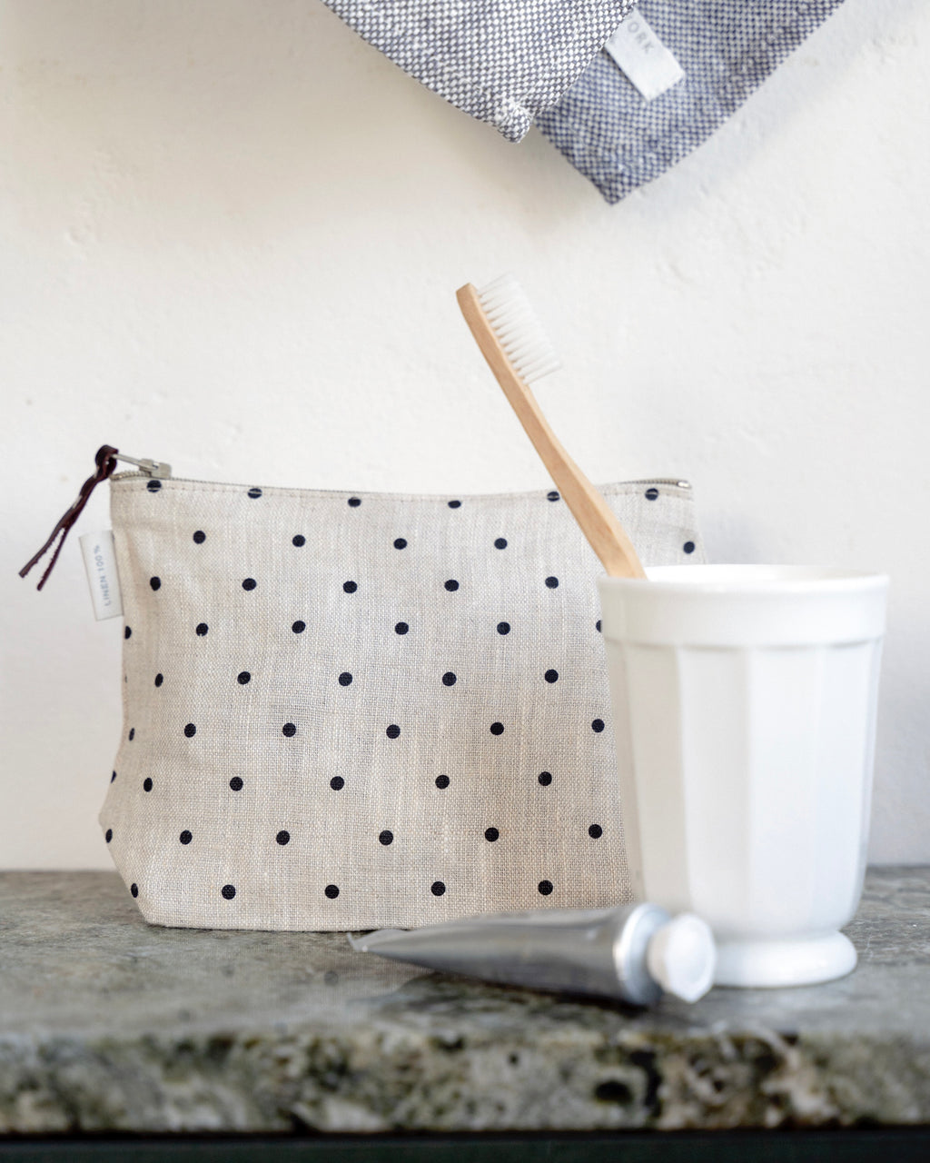 Chris Pouch: Natural Dot