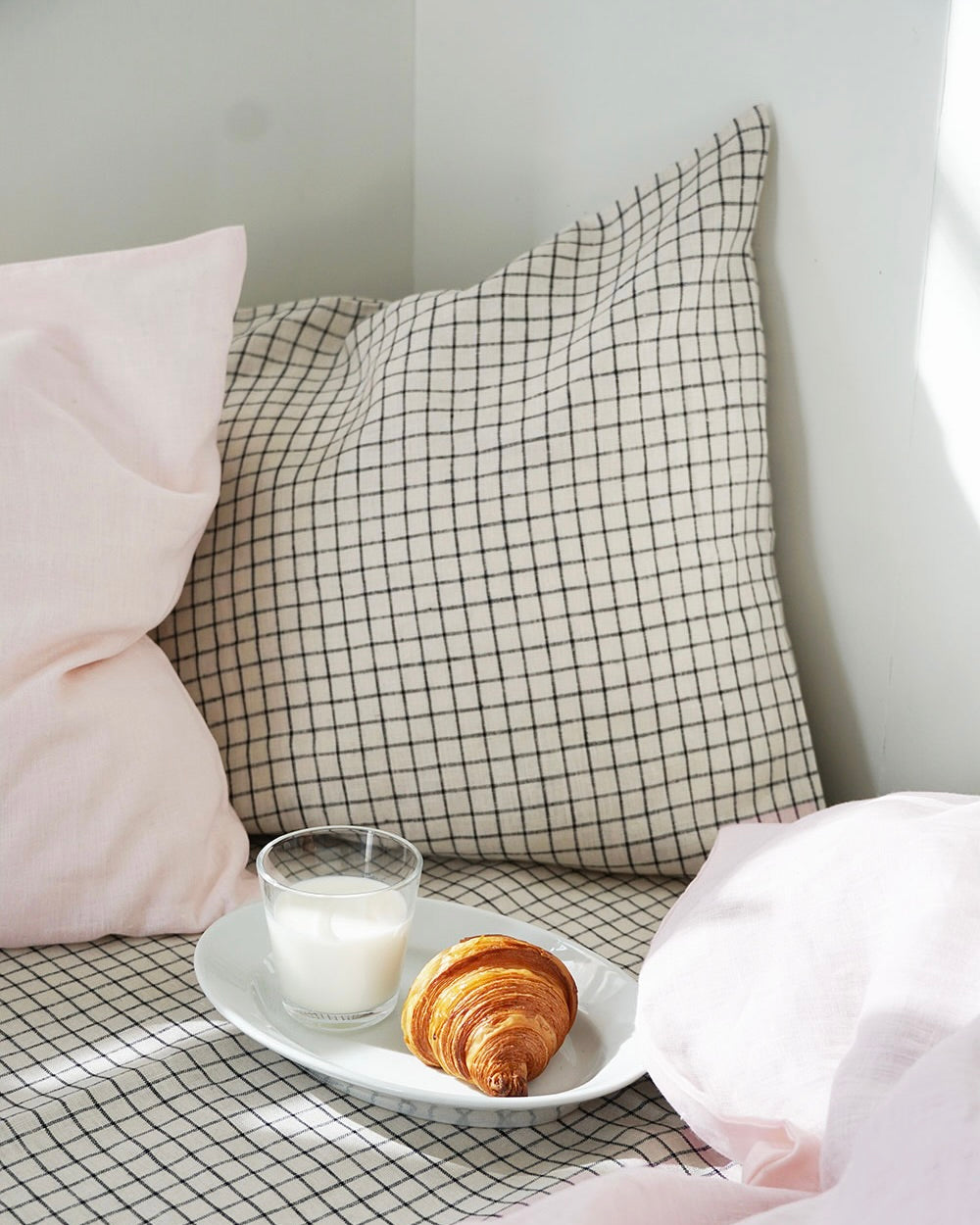 Linen Pillowcases: Opal Peach