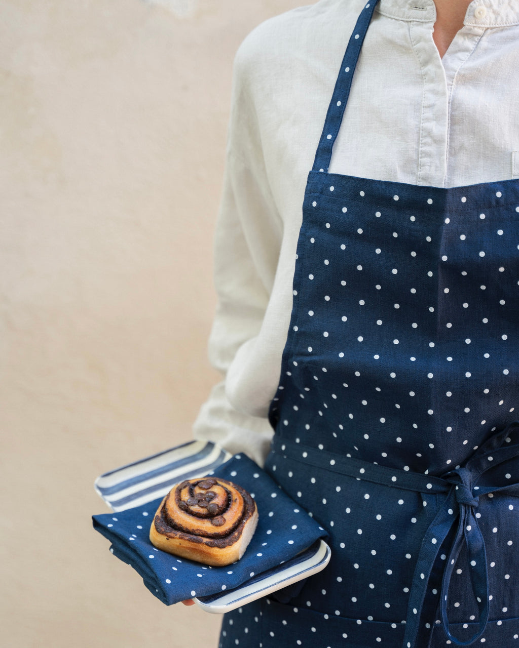 Full Apron: Navy Dot