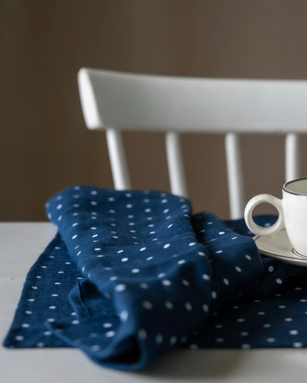 Placemat: Navy Dot