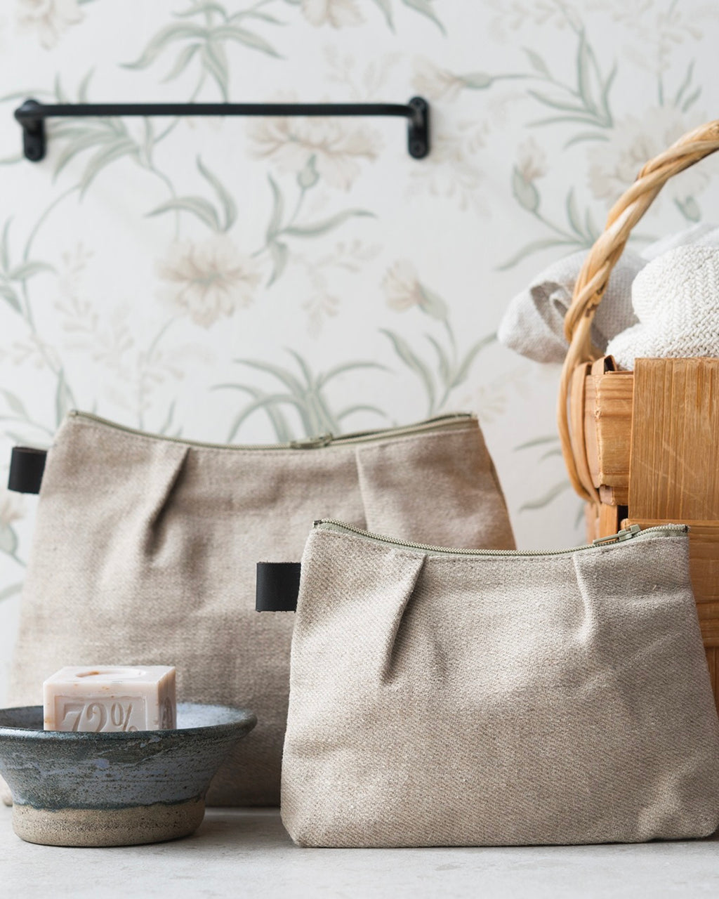 Seg Pouch: Natural: Small