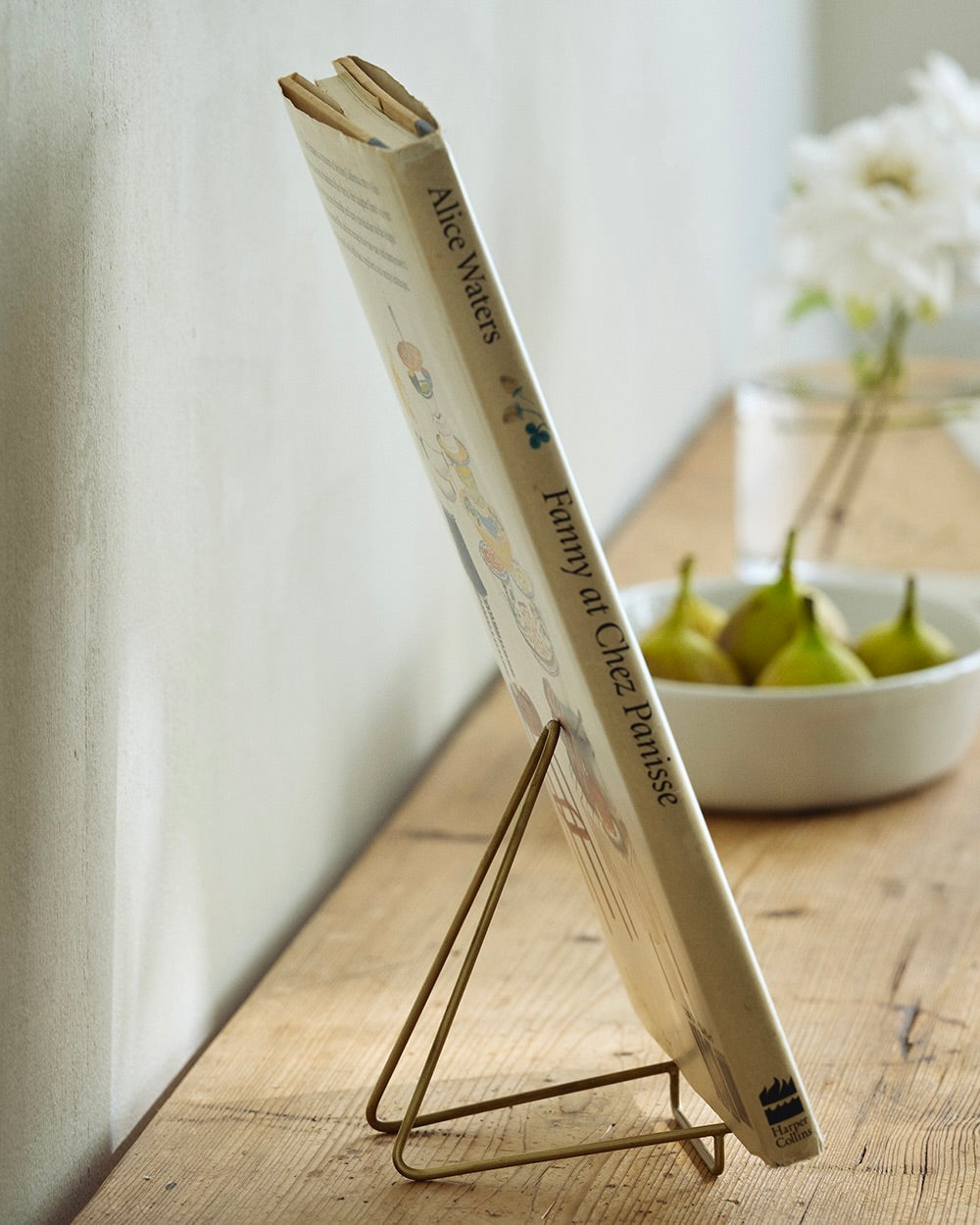 Brass Stand: Vintage
