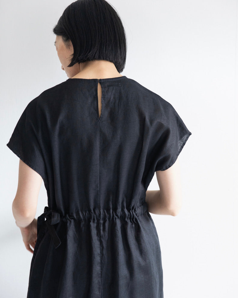 Hikari Dress: Black