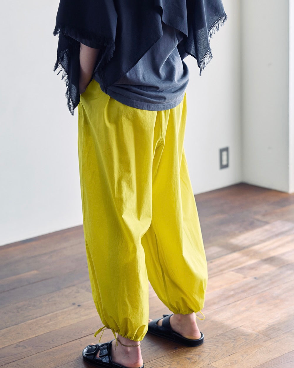 Terri Pant: Yellow