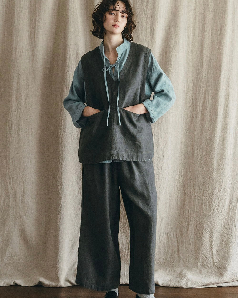 Alnis Pant: Grey Blue