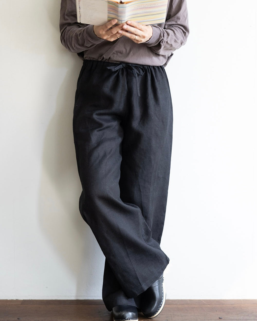 Oise Drawstring Pants: Black