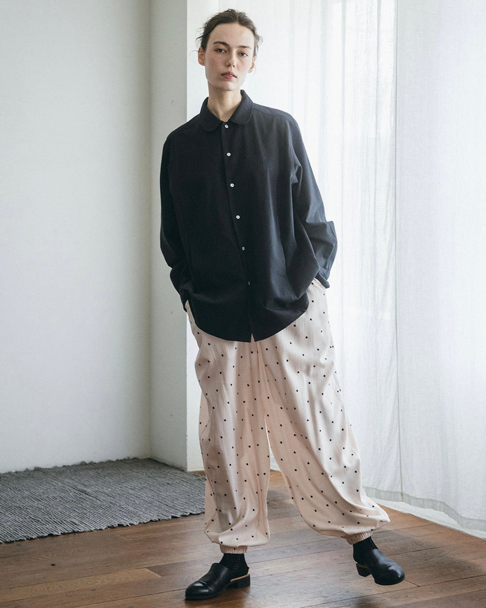 Devika Shirt: Washed Black